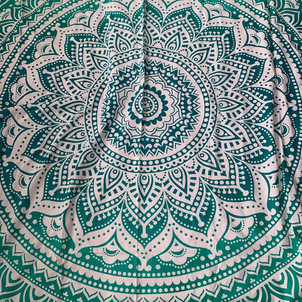 Tapestry💙 - Picture 4 of 5